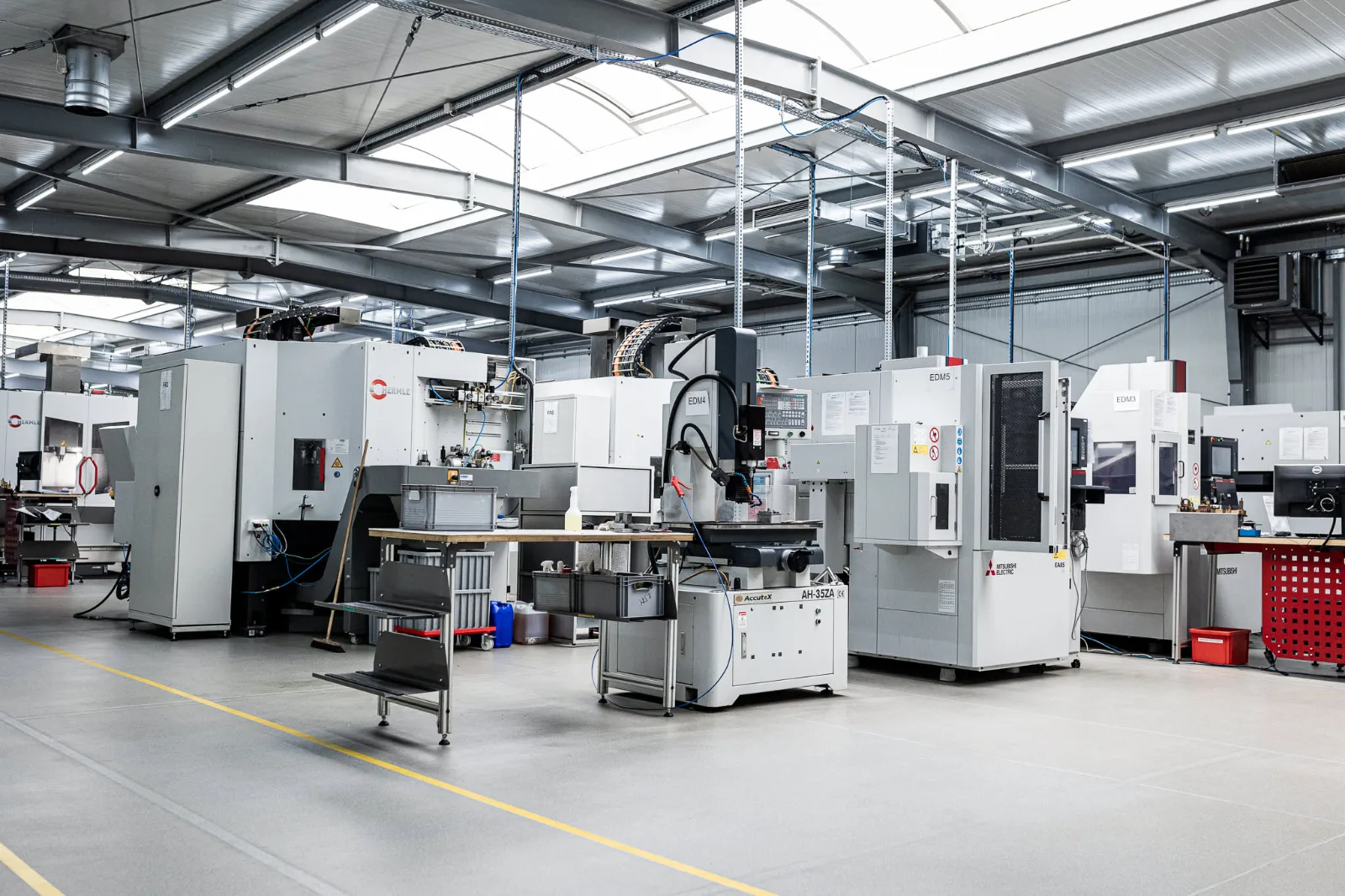 Hala produkcyjna Sacher CNC